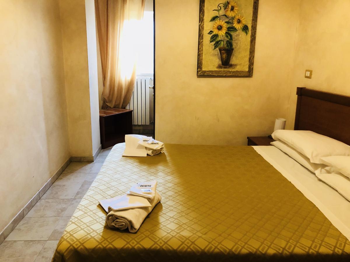 Hotel Casarola - Trigoria Castel di Decima Buitenkant foto