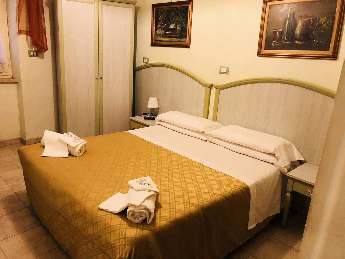 Hotel Casarola - Trigoria Castel di Decima Buitenkant foto